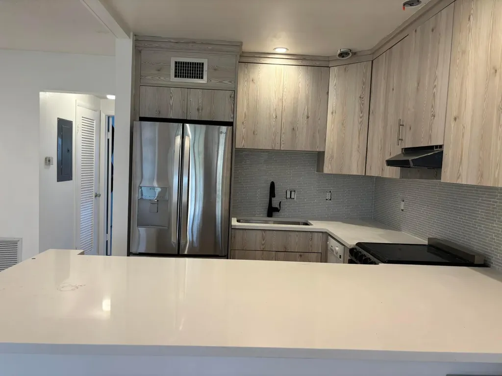 223 Coventry J West Palm Beach FL 33417