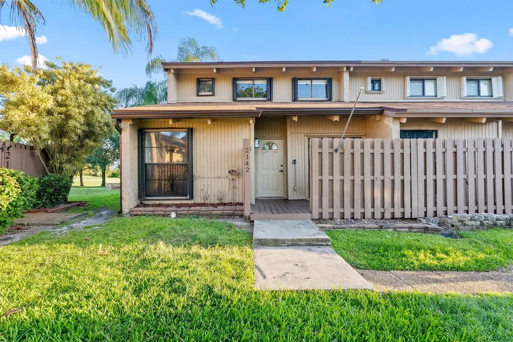 2142 SW 82nd Avenue Davie FL 33324