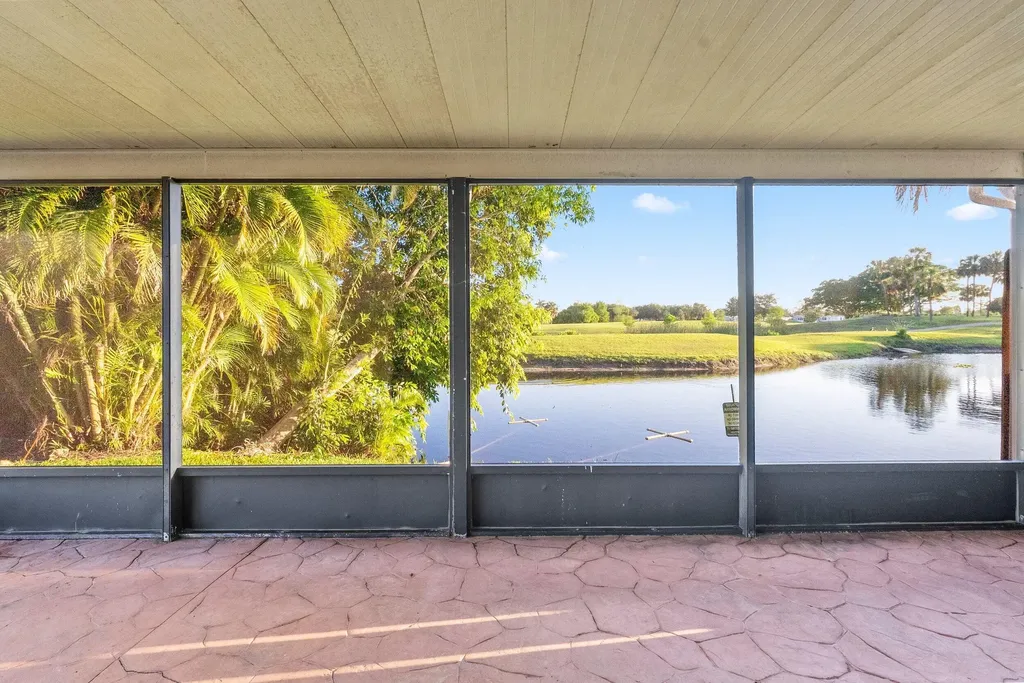 2142 SW 82nd Avenue Davie FL 33324