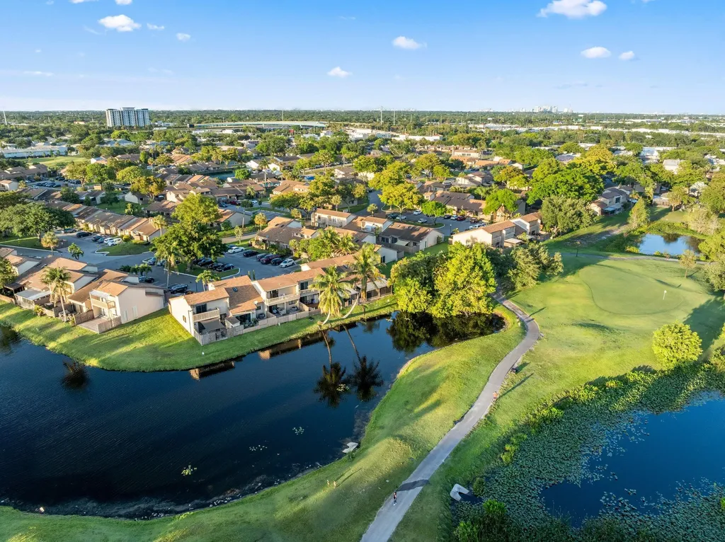2142 SW 82nd Avenue Davie FL 33324