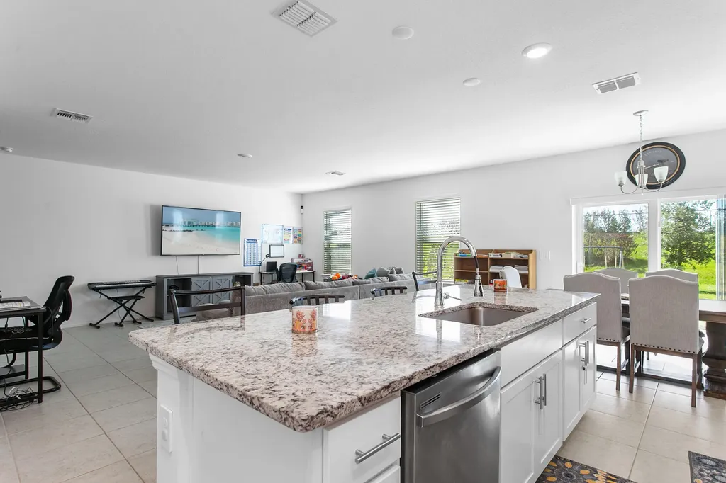 10930 SW Vasari Way Port St Lucie FL 34987