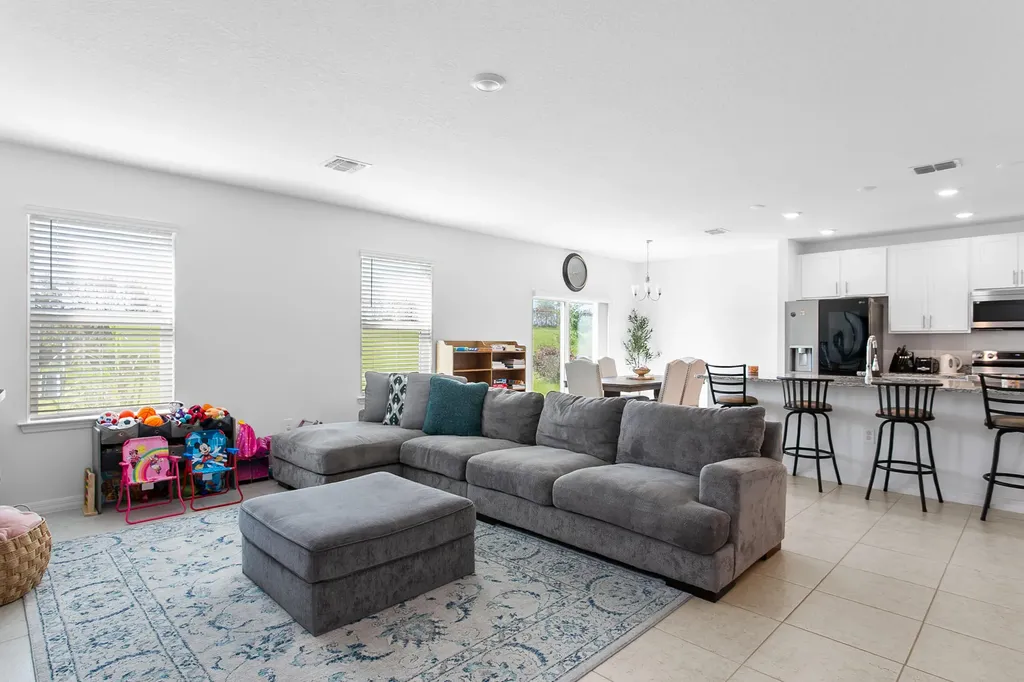 10930 SW Vasari Way Port St Lucie FL 34987