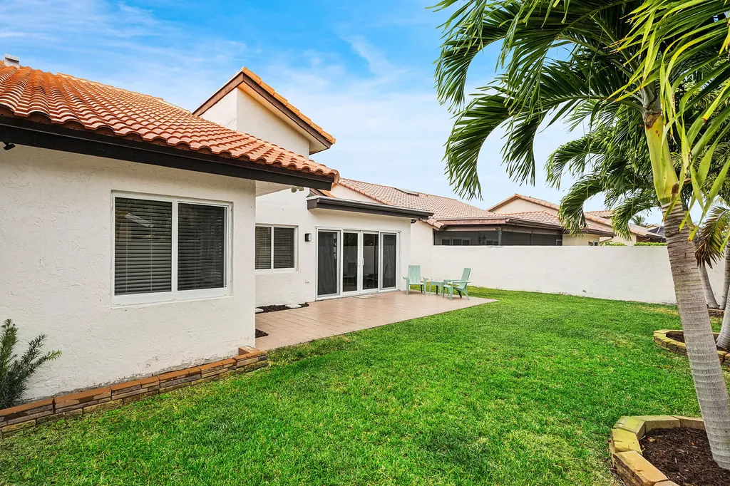 7674 Solimar Circle Boca Raton FL 33433