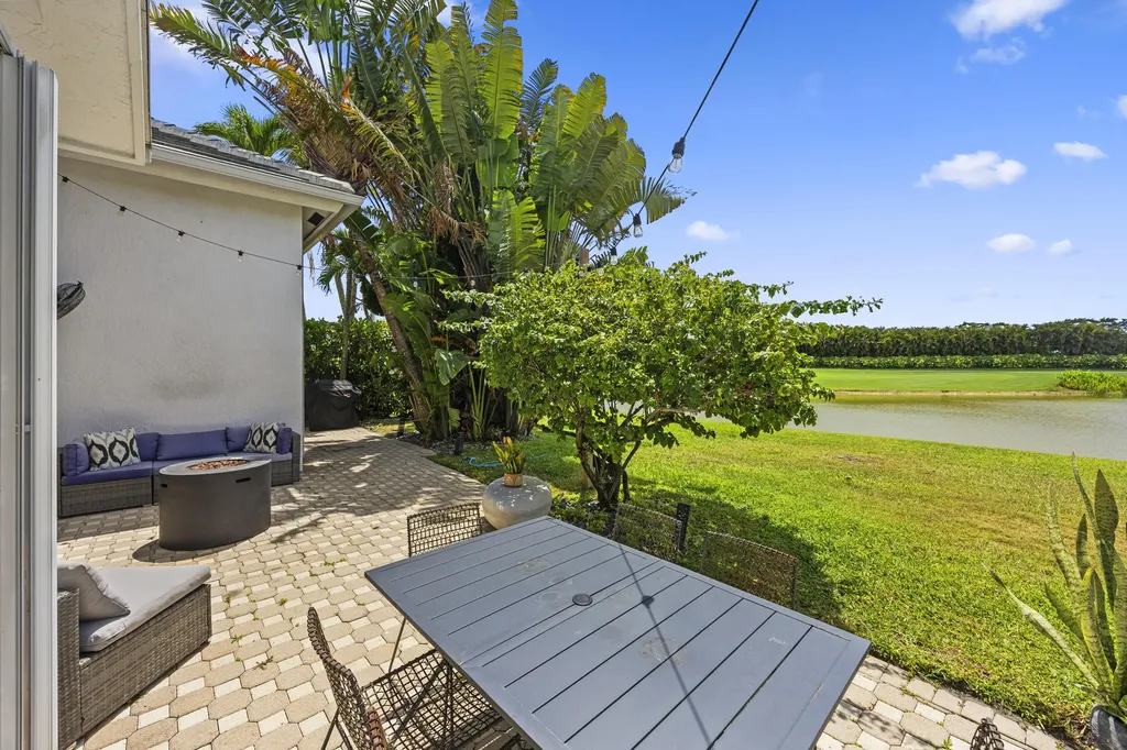 4193 NW 53rd Street Boca Raton FL 33496
