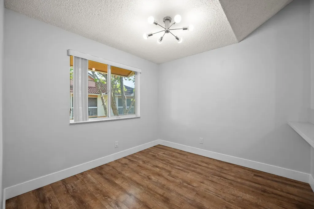 832 NW 92nd Avenue Plantation FL 33324