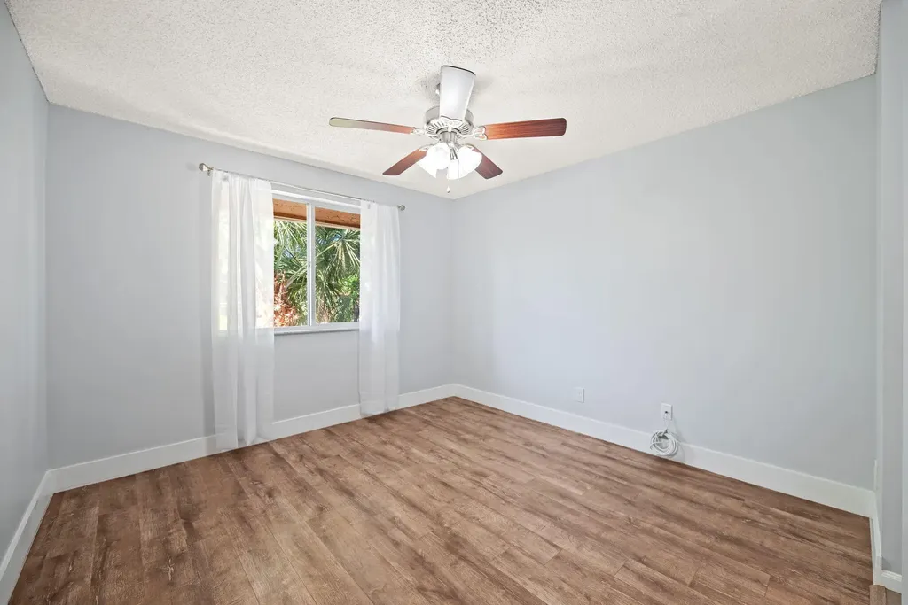832 NW 92nd Avenue Plantation FL 33324