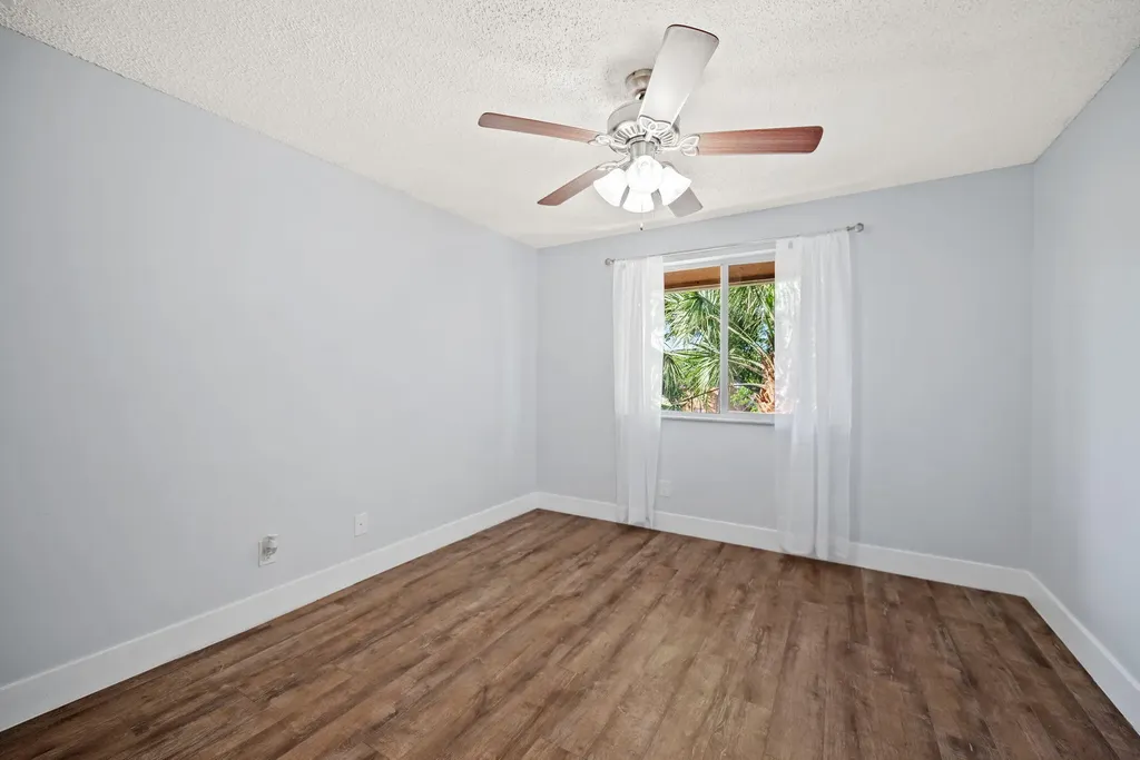 832 NW 92nd Avenue Plantation FL 33324