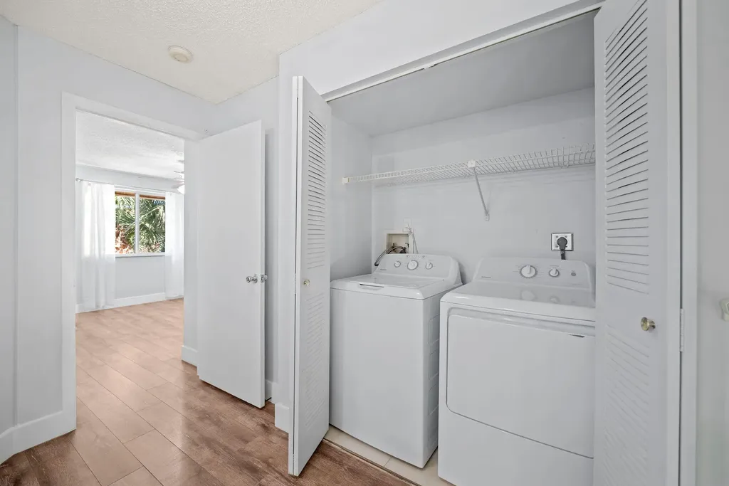 832 NW 92nd Avenue Plantation FL 33324