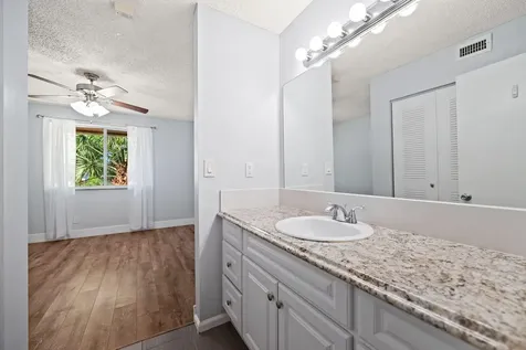 832 NW 92nd Avenue Plantation FL 33324