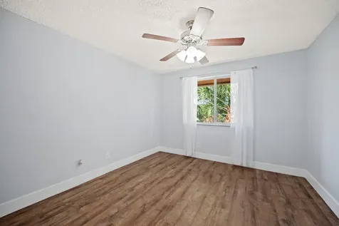 832 NW 92nd Avenue Plantation FL 33324