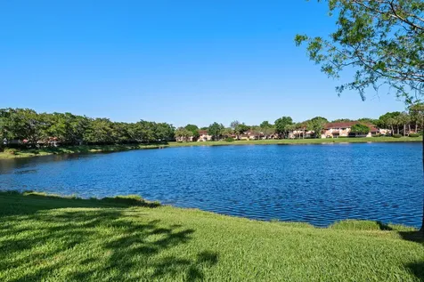 832 NW 92nd Avenue Plantation FL 33324