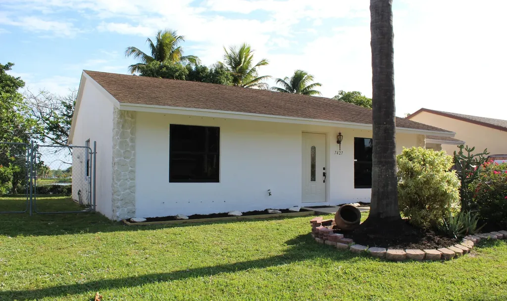 7427 Pinedale Drive Boynton Beach FL 33436