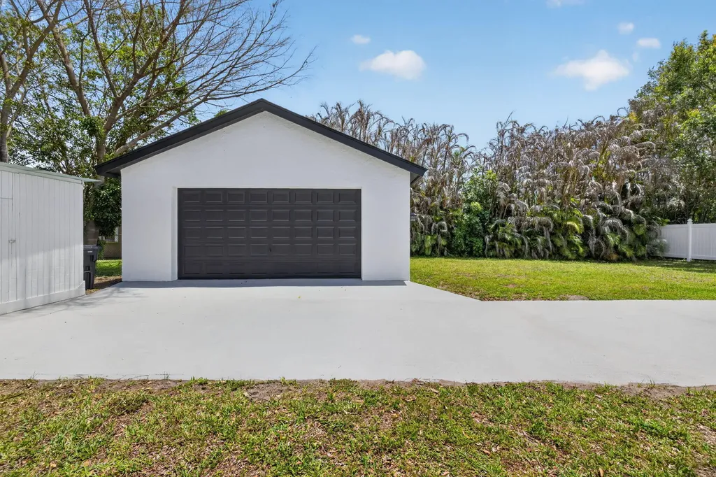 1721 SW Ocean Cove Avenue Port St Lucie FL 34953