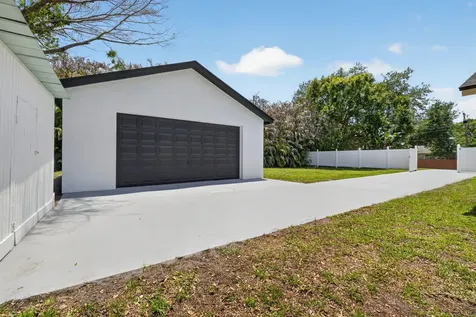 1721 SW Ocean Cove Avenue Port St Lucie FL 34953