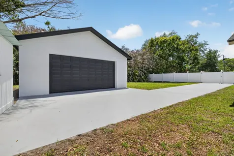 1721 SW Ocean Cove Avenue Port St Lucie FL 34953