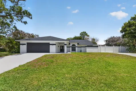 1721 SW Ocean Cove Avenue Port St Lucie FL 34953