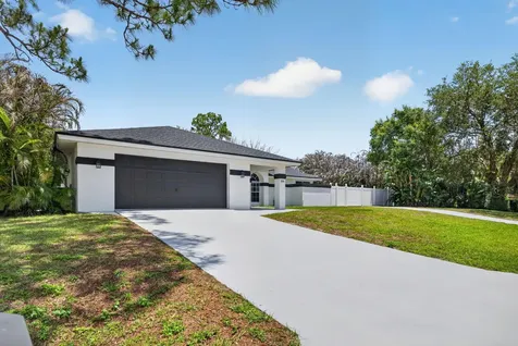 1721 SW Ocean Cove Avenue Port St Lucie FL 34953