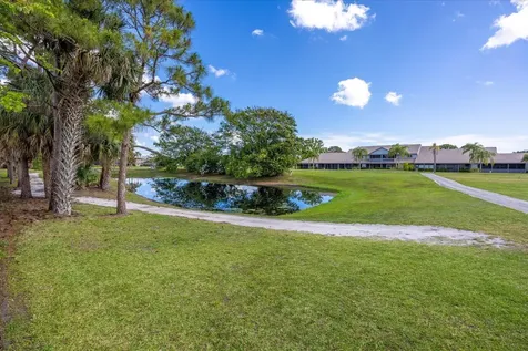 5725 SE Kawana Trail Hobe Sound FL 33455
