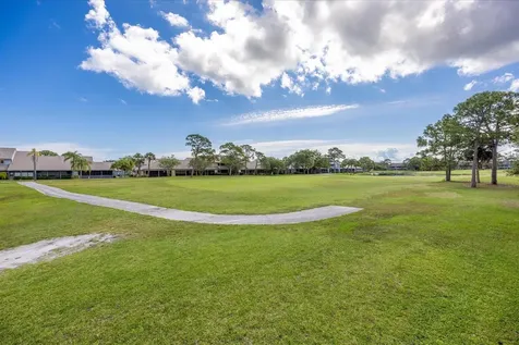 5725 SE Kawana Trail Hobe Sound FL 33455