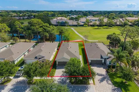 5725 SE Kawana Trail Hobe Sound FL 33455