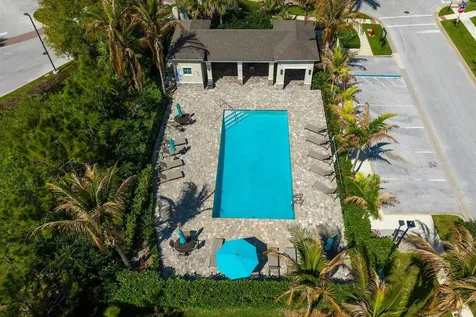 5725 SE Kawana Trail Hobe Sound FL 33455