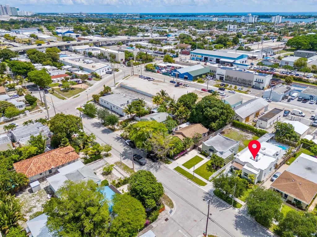 4324 Garden Avenue West Palm Beach FL 33405