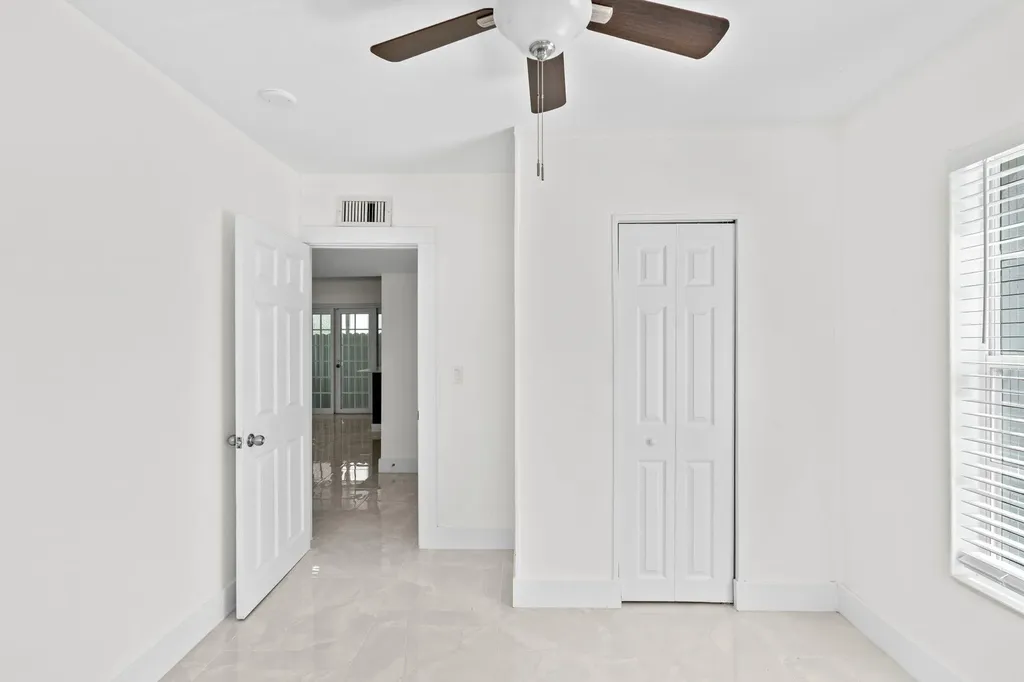 4324 Garden Avenue West Palm Beach FL 33405
