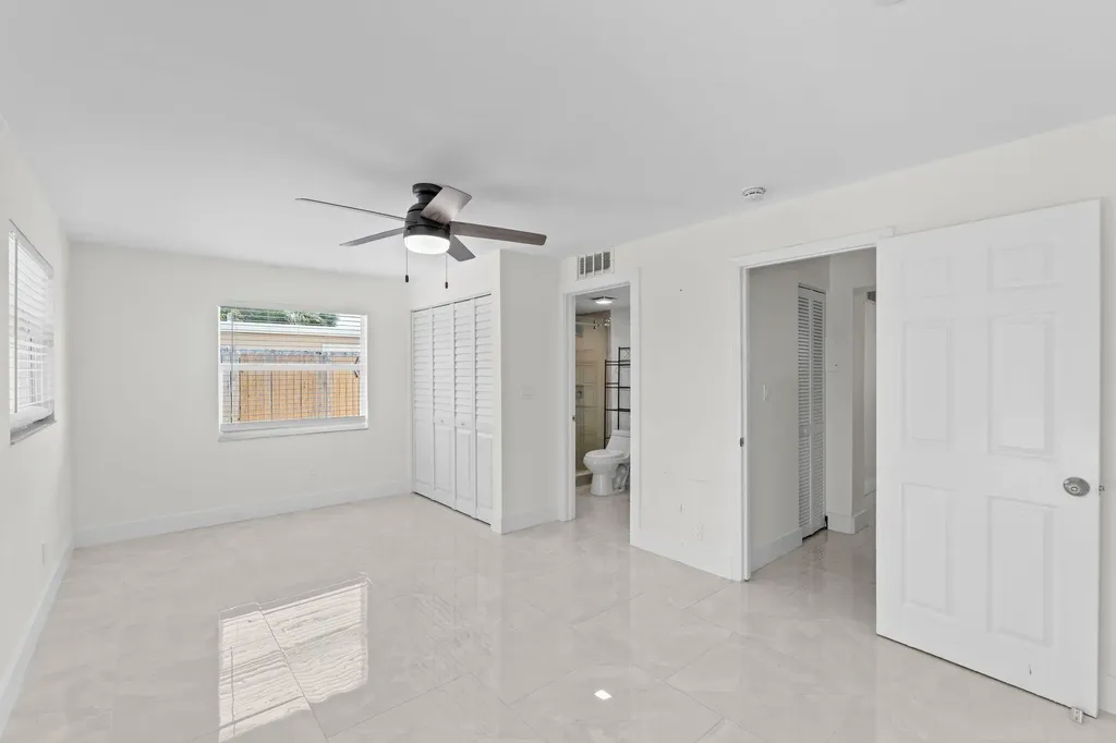 4324 Garden Avenue West Palm Beach FL 33405