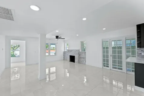 4324 Garden Avenue West Palm Beach FL 33405