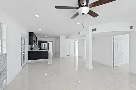 4324 Garden Avenue West Palm Beach FL 33405
