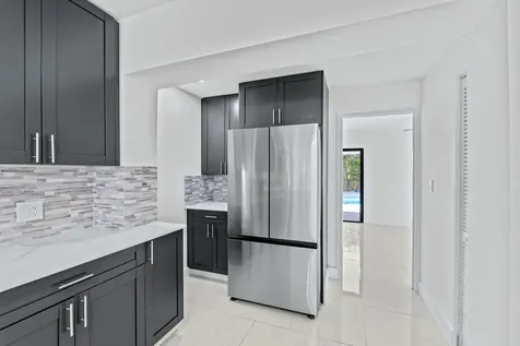 4324 Garden Avenue West Palm Beach FL 33405