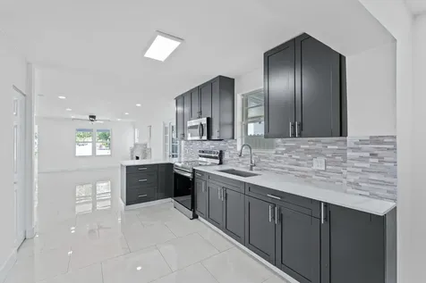 4324 Garden Avenue West Palm Beach FL 33405