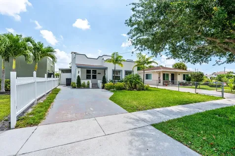 4324 Garden Avenue West Palm Beach FL 33405