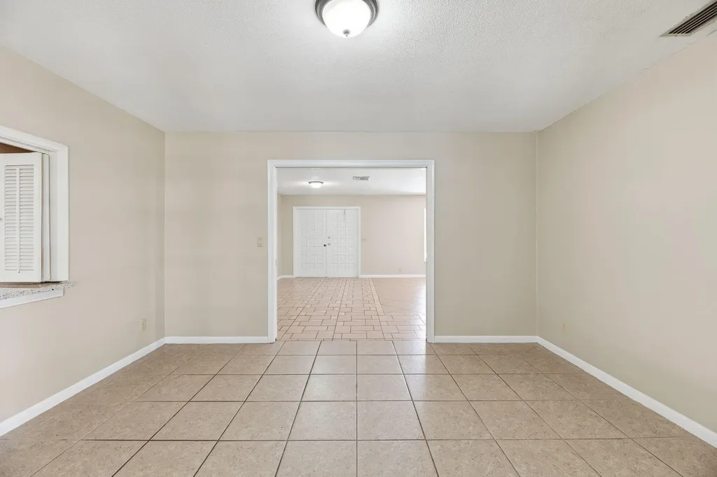 232 Gleneagles Drive Lake Worth FL 33462