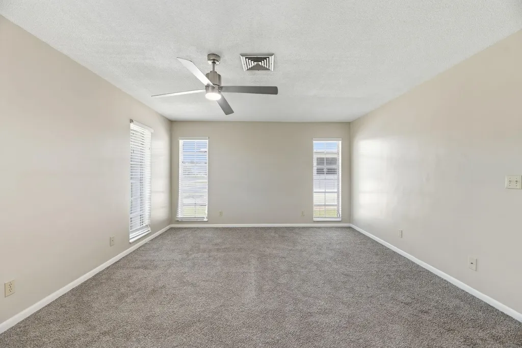 232 Gleneagles Drive Lake Worth FL 33462