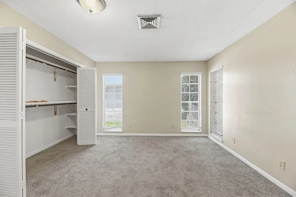232 Gleneagles Drive Lake Worth FL 33462