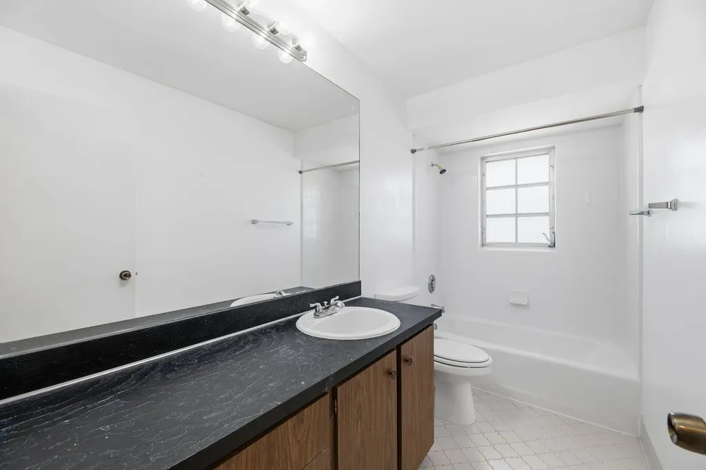 232 Gleneagles Drive Lake Worth FL 33462