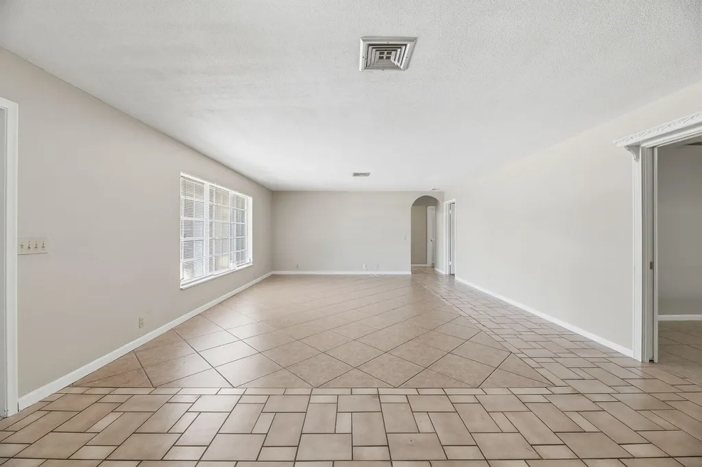 232 Gleneagles Drive Lake Worth FL 33462