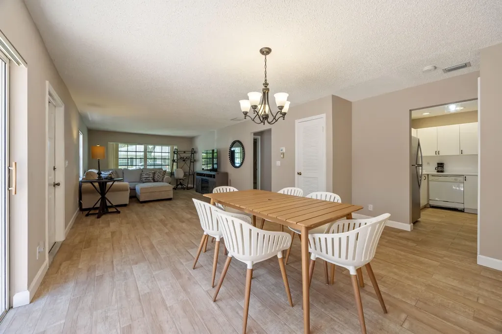 10168 43rd Trail S Boynton Beach FL 33436