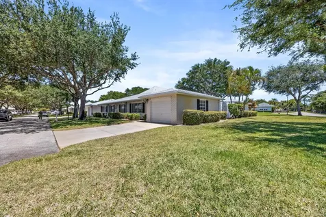 10168 43rd Trail S Boynton Beach FL 33436