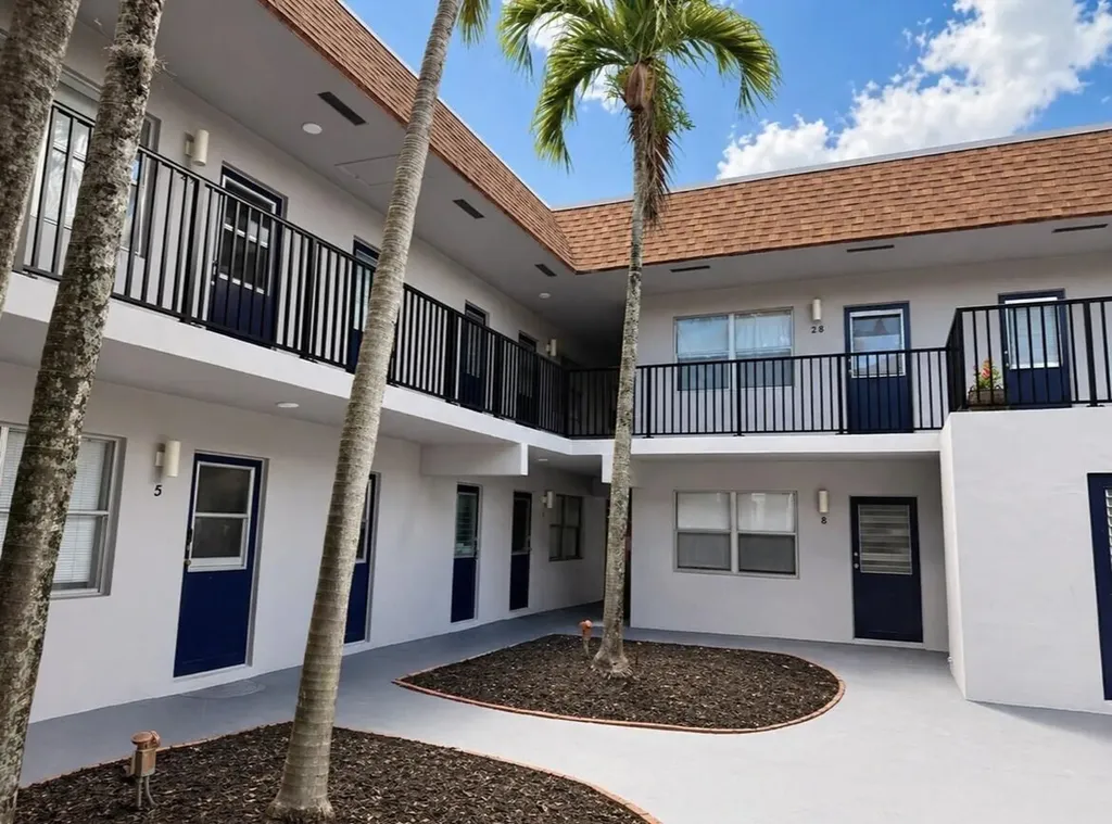 260 NW 19th Street Boca Raton FL 33432