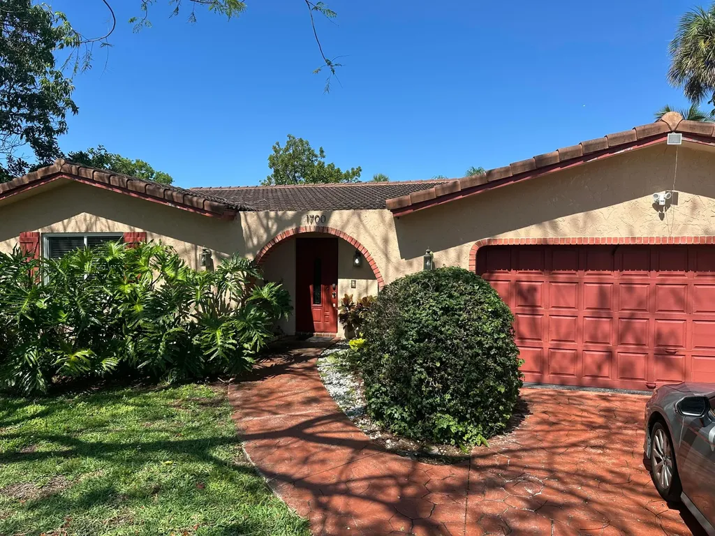 1700 NW 84th Drive Coral Springs FL 33071