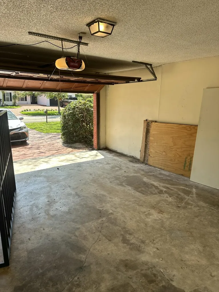 1700 NW 84th Drive Coral Springs FL 33071