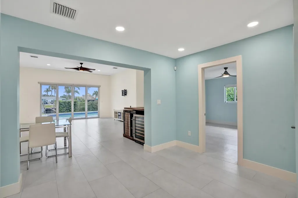 320 SE 5th Avenue Pompano Beach FL 33060