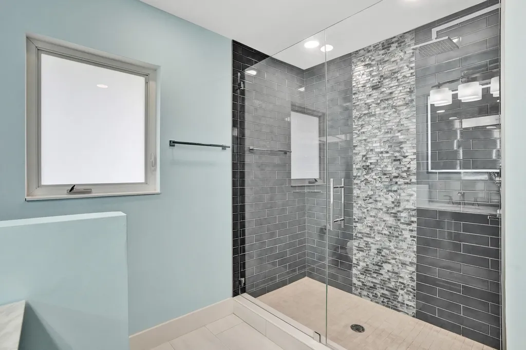 320 SE 5th Avenue Pompano Beach FL 33060