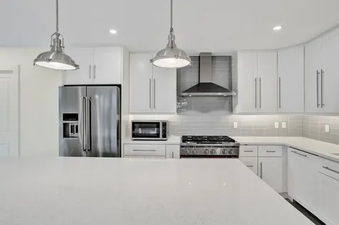 320 SE 5th Avenue Pompano Beach FL 33060