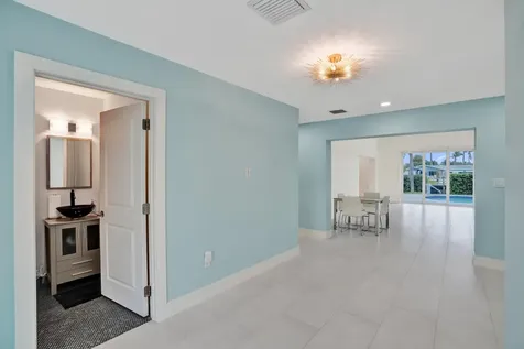 320 SE 5th Avenue Pompano Beach FL 33060