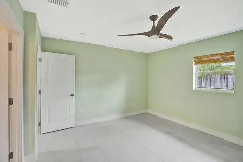 320 SE 5th Avenue Pompano Beach FL 33060