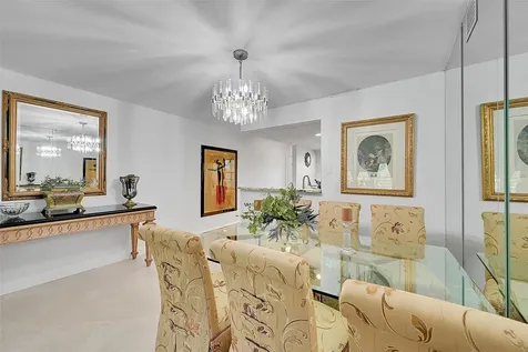 2804 Victoria Way Coconut Creek FL 33066