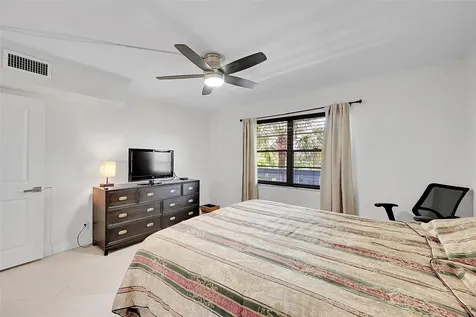 2804 Victoria Way Coconut Creek FL 33066